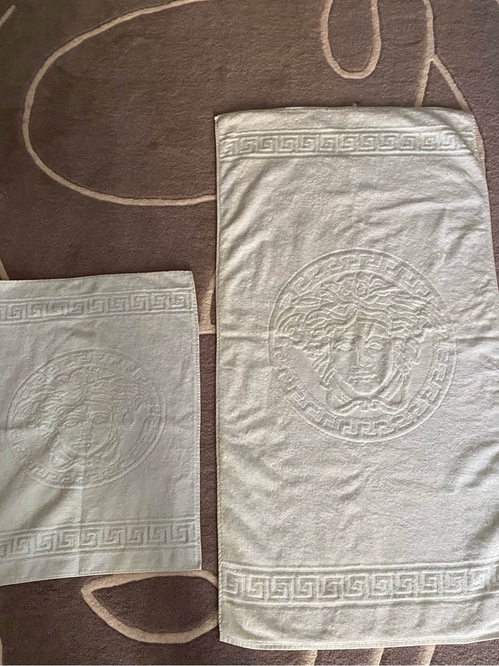 GIANNI VERSACE 2 VINTAGE TERRI TOWELS, LIGHT SEA FOAM COLOR, 41x21 and 21x16
